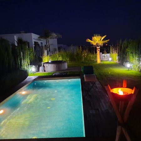 Superbe Villa Avec Piscine Plages Des Nations Rabat Exterior foto