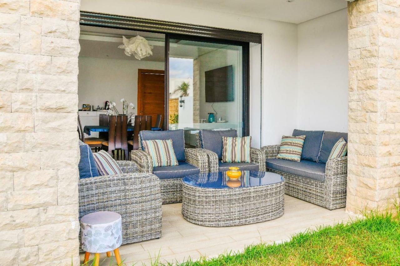 Superbe Villa Avec Piscine Plages Des Nations Rabat Exterior foto