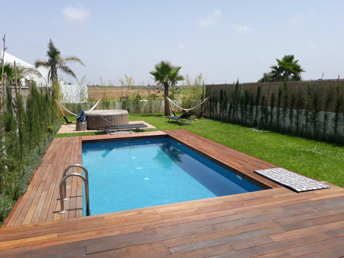 Superbe Villa Avec Piscine Plages Des Nations Rabat Exterior foto